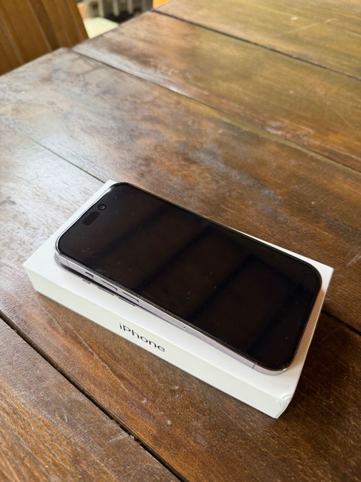 Vând Iphone 14 pro