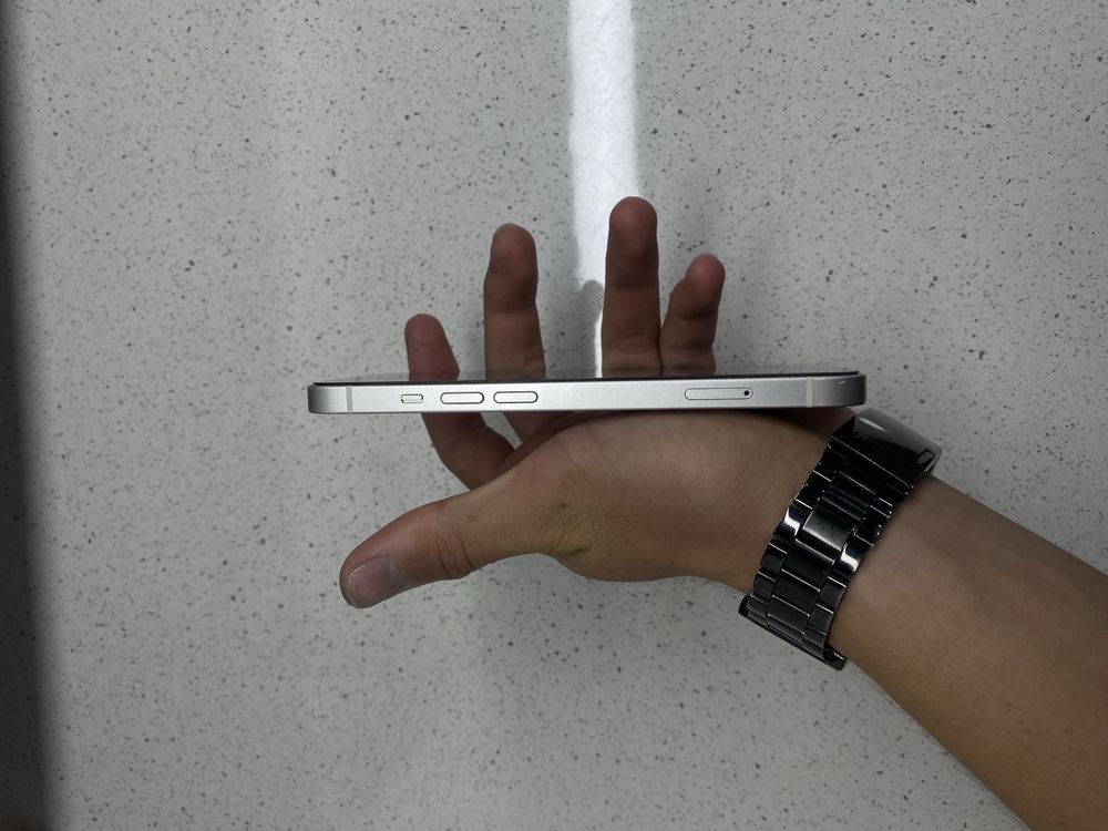 Iphone 13 128 gb 71 yomkst
