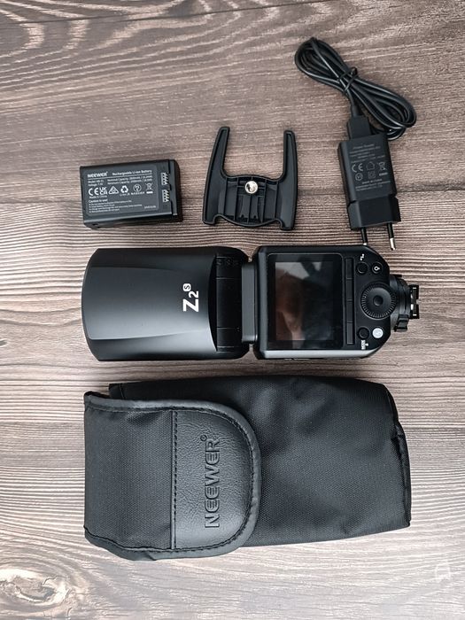 Blitz Neewer 76w TTL display Oled pentru Sony