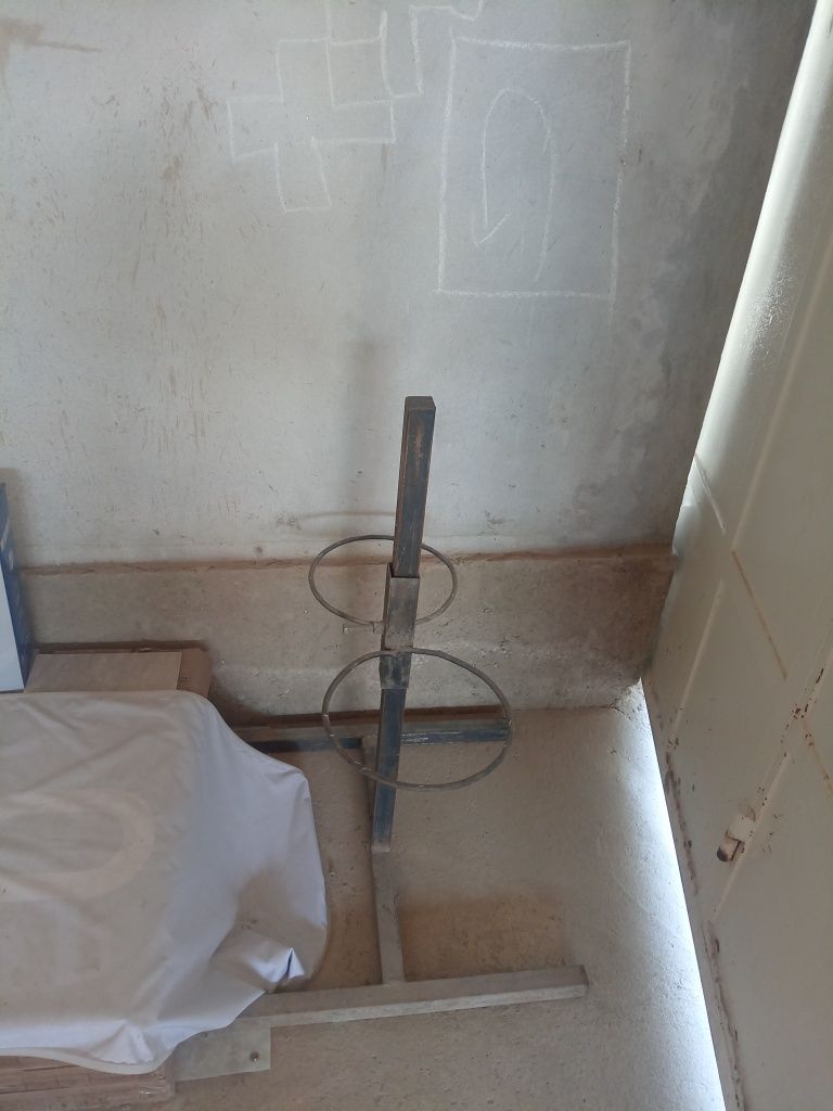 Продам ванну, 2 раковины и стойку для кормления крупных собак
