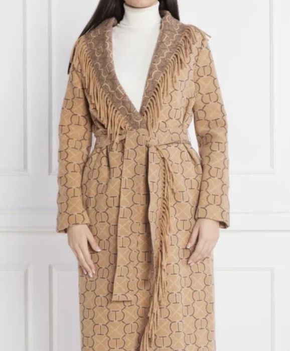 Палто, вълна! Twinset!