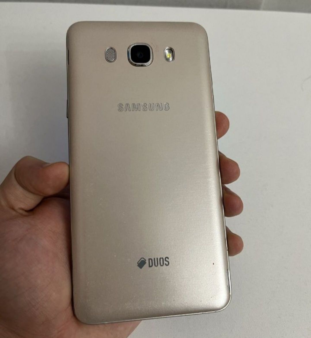 Samsung galaxy J7