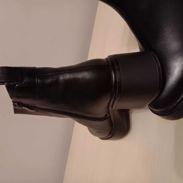 Кожени зимни дамски боти есте