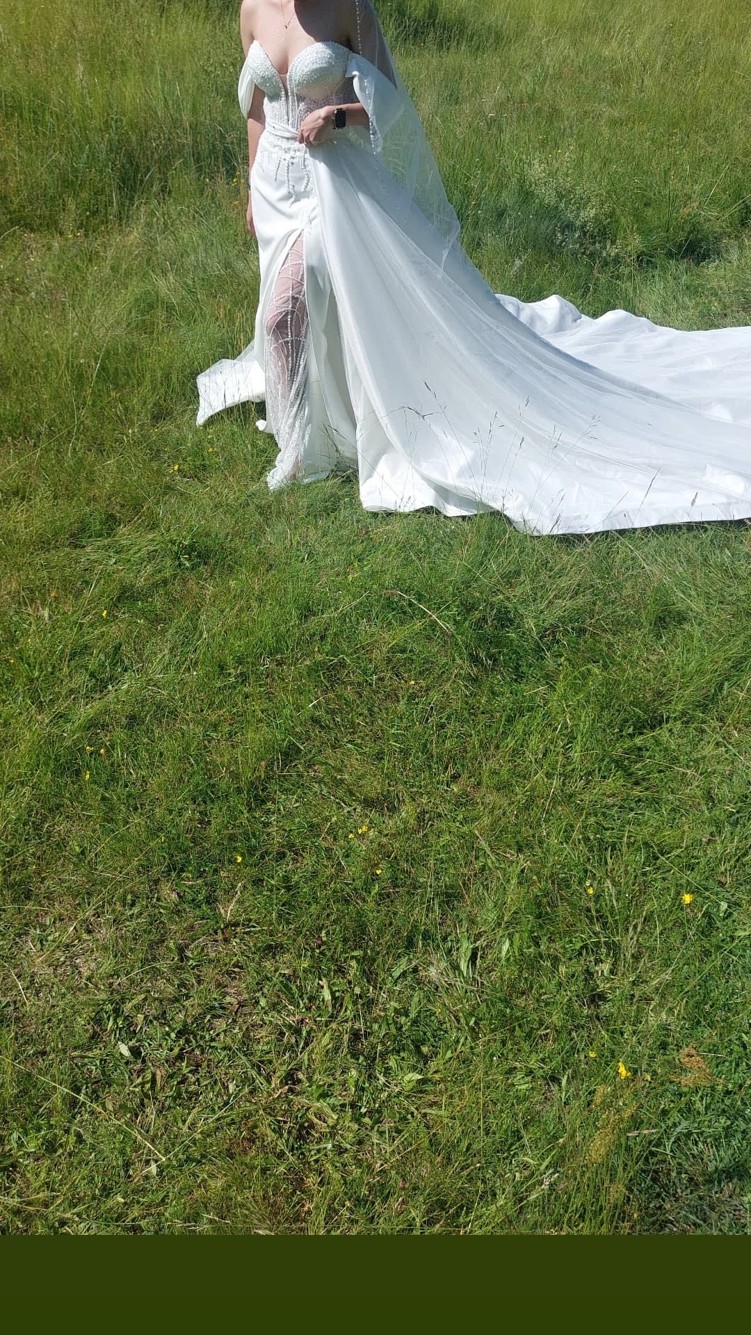 Rochie de mireasă nouă