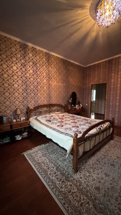 Спальная гарнитура, 2 тумбочки, 1 туалетный столик с зеркалом