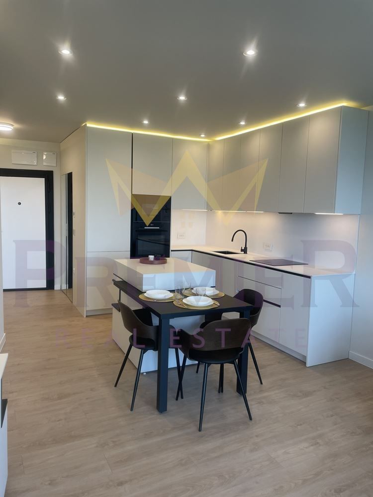 2-стаен в Варна-Бриз площ 73 цена 1250