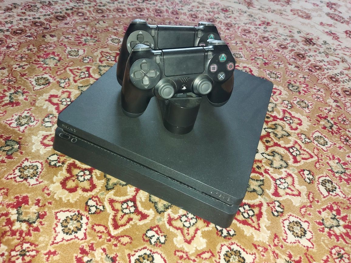 Продаю Play Station 4