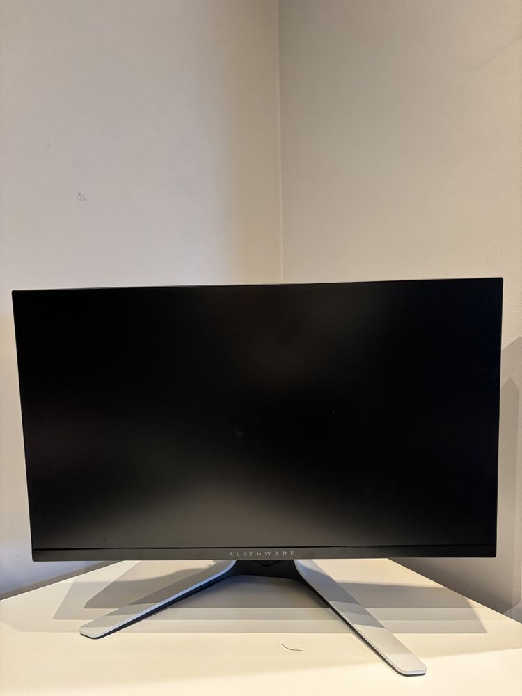 Monitor Alienware 240HZ