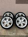 Jante 4x100 R18 cu anvelope Continental