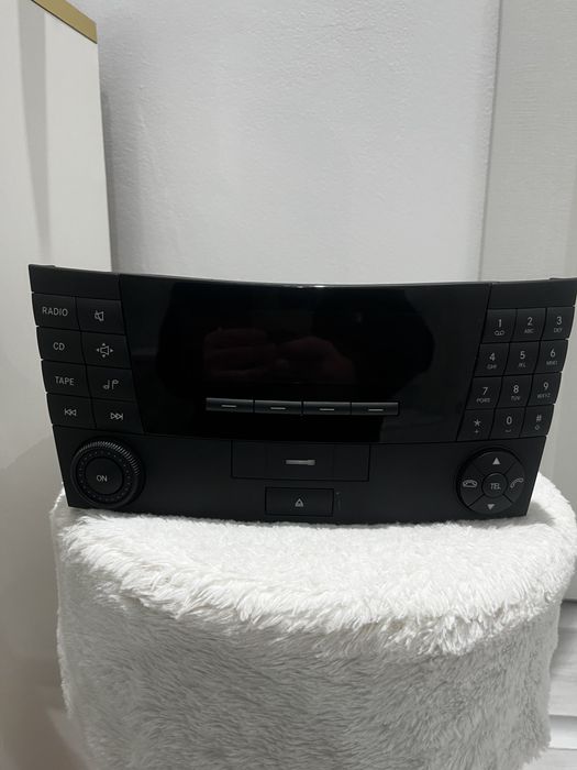 Радио за Мерцедес w211