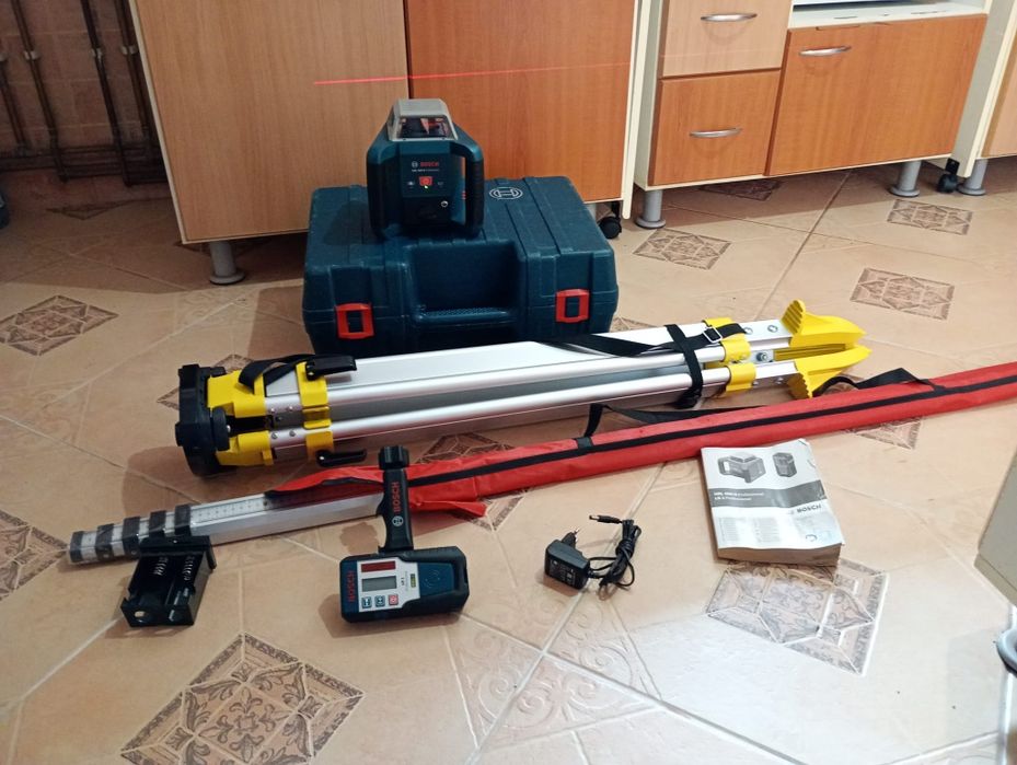 Nivelă laser Bosch GRL 400 H