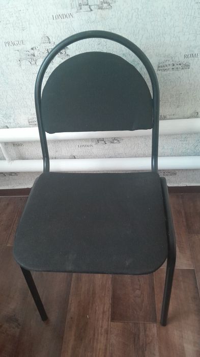 Продам стул офисный