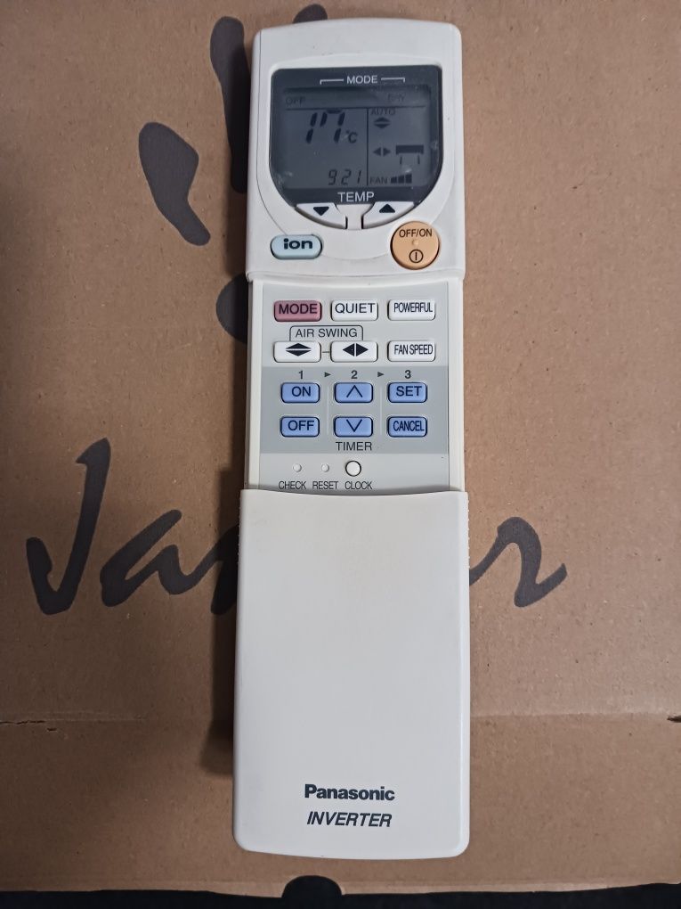Vând telecomanda originală pentru aer condiționat Panasonic Inverter
