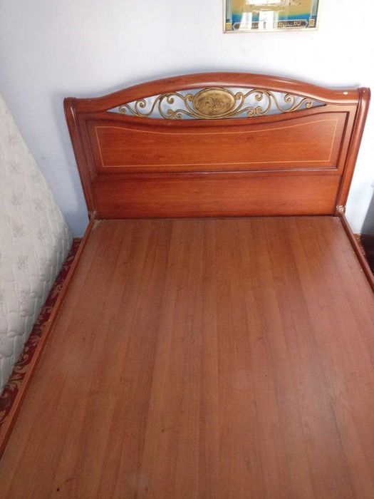 Spalniy sotiladi srochno