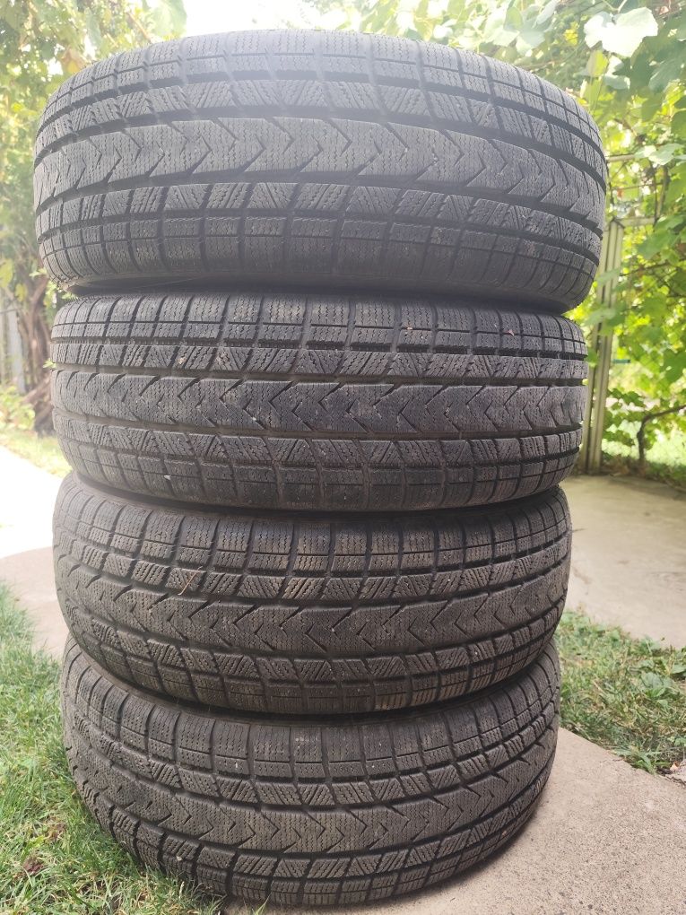 Продам зимние шины