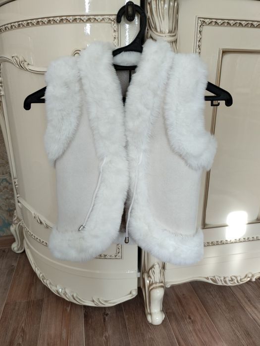 Жилет из цигейки детская