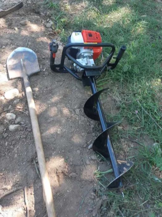 Motoburghiu de pământ