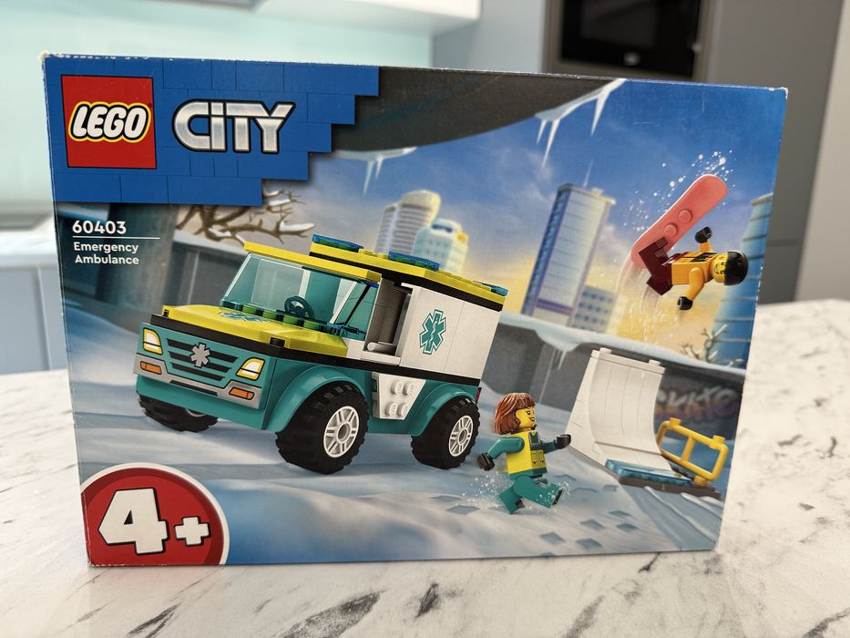 LEGO 60403 – Ambulanța de urgență