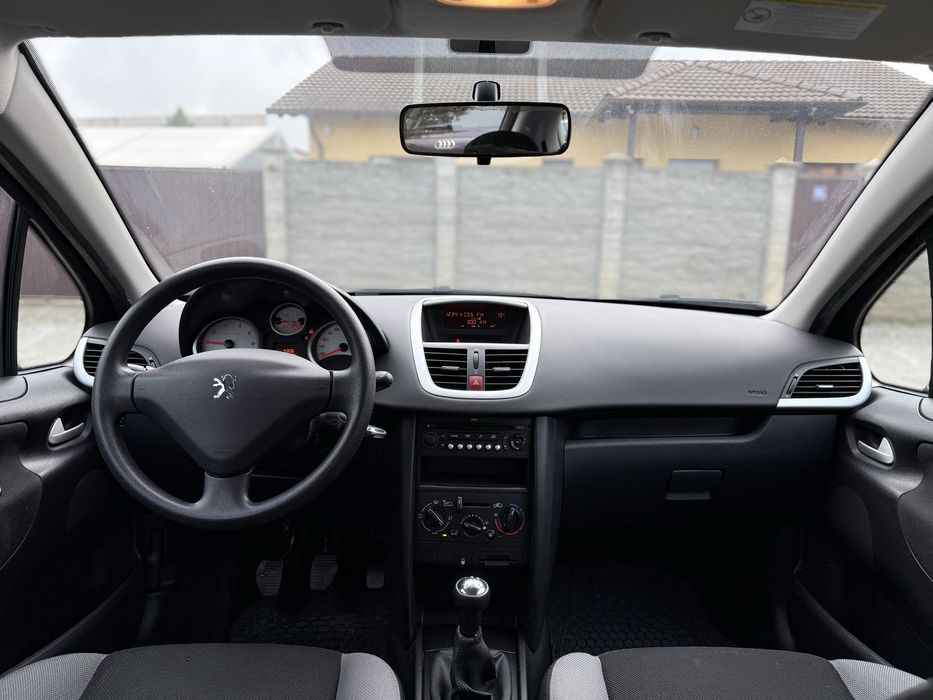 Peugeot 207-1.4i 75Cp ※145.000km※-2008-Comenzi Volan-Clima-Radio