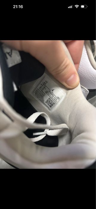 Air Jordan 4 Retro Military Black