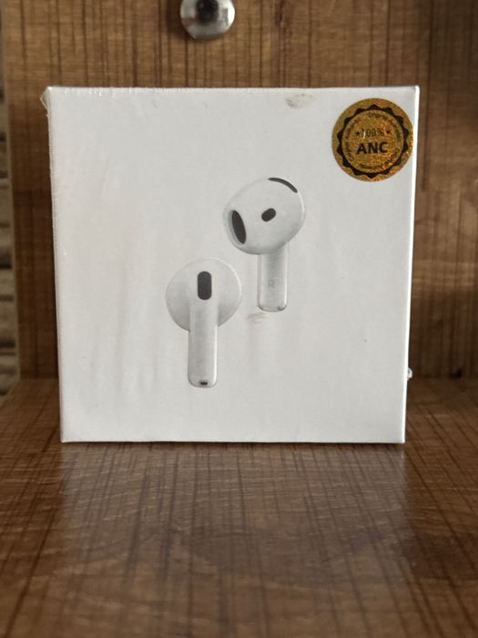 AirPods 4  Слушалки