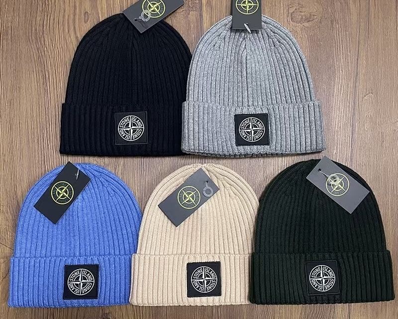 Продаются новые шапки