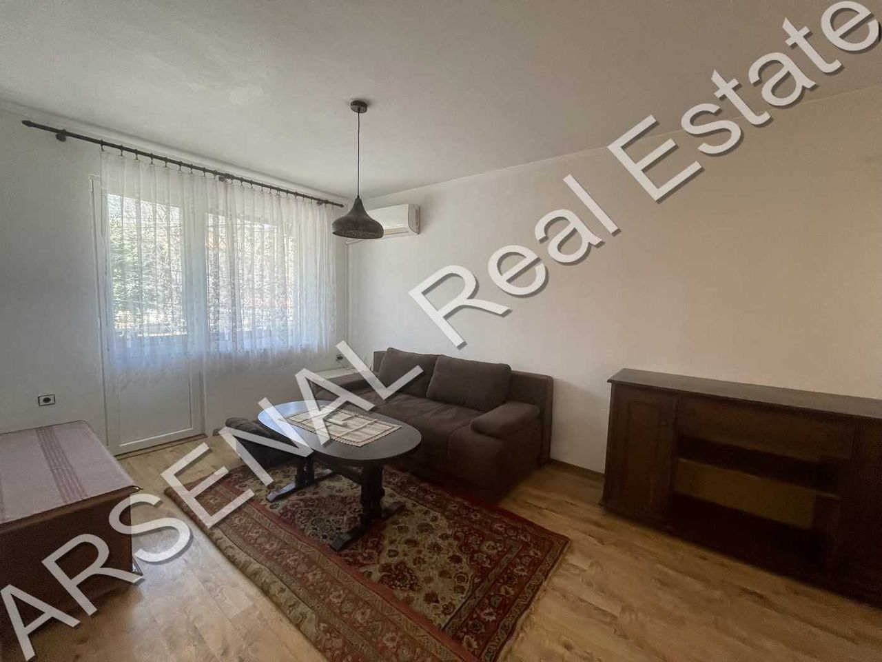 Дава се под наем Етаж от къща в София, Симеоново - 40 кв.м за 350 € - Снимка #2