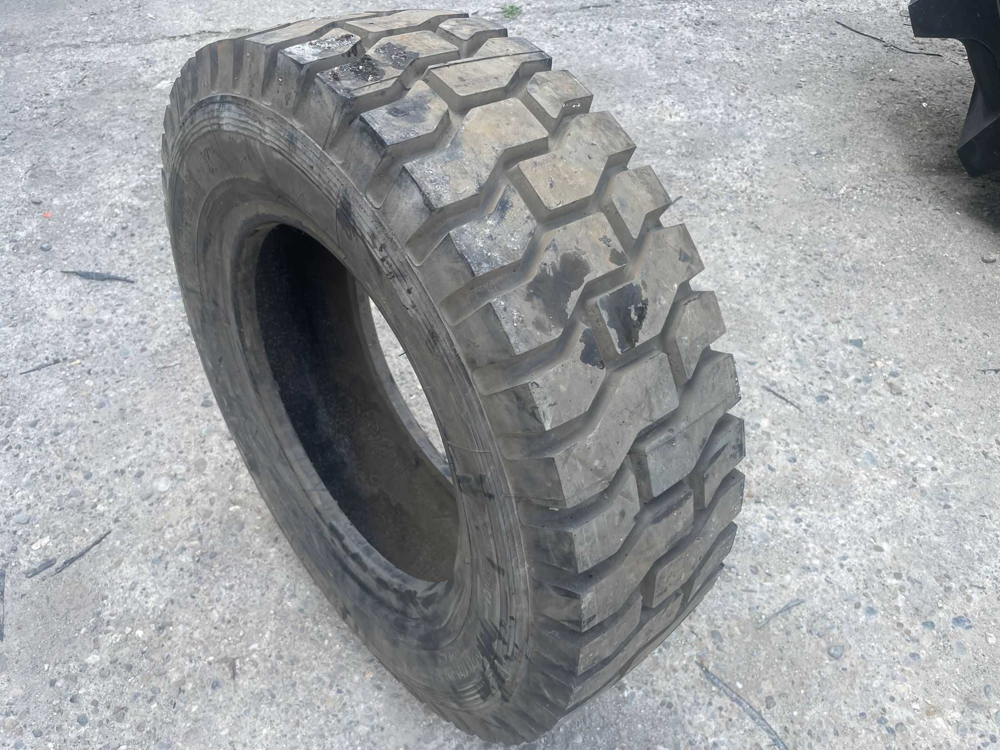 Cauciucuri 28x9r15 MICHELIN  Radiale cu garantie pentru stivuitor