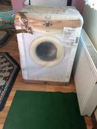 Masina de spalat Whirlpool nefolosita in ambalaj original