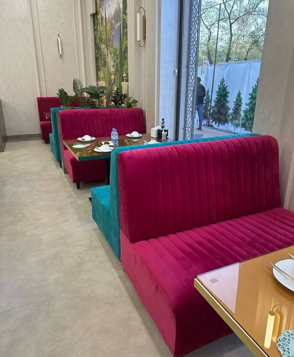 Kafe va restaranlar uchun yumshoq mebel