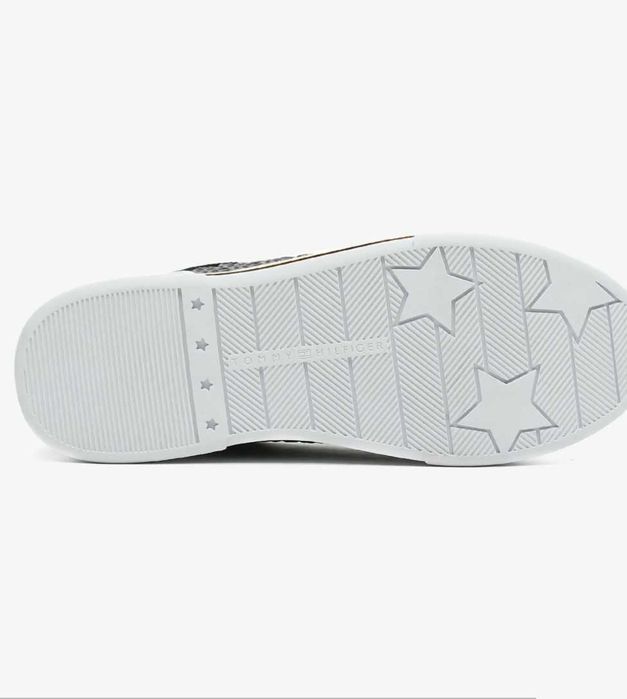 Tommy Hilfiger 36 номер, черни кожени сникърси, кецове с връзки нови
