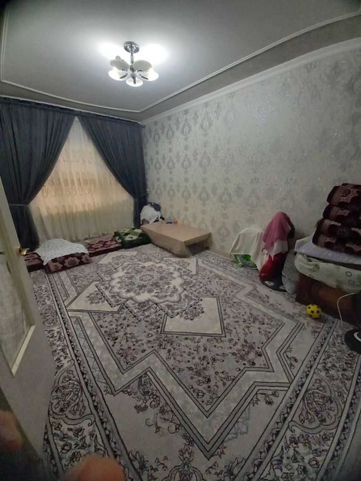 Сергели Дустлик 1 1/1/5 Квартира чистая,балкон 2х6,не торец