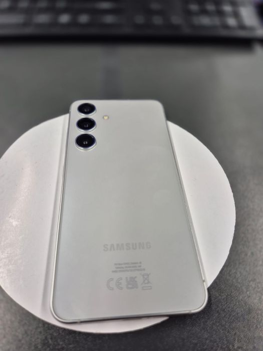 Samsung Galaxy S24 Dual SIM 8GB RAM 256GB 5G Crem cu Garanție, ca Nou!