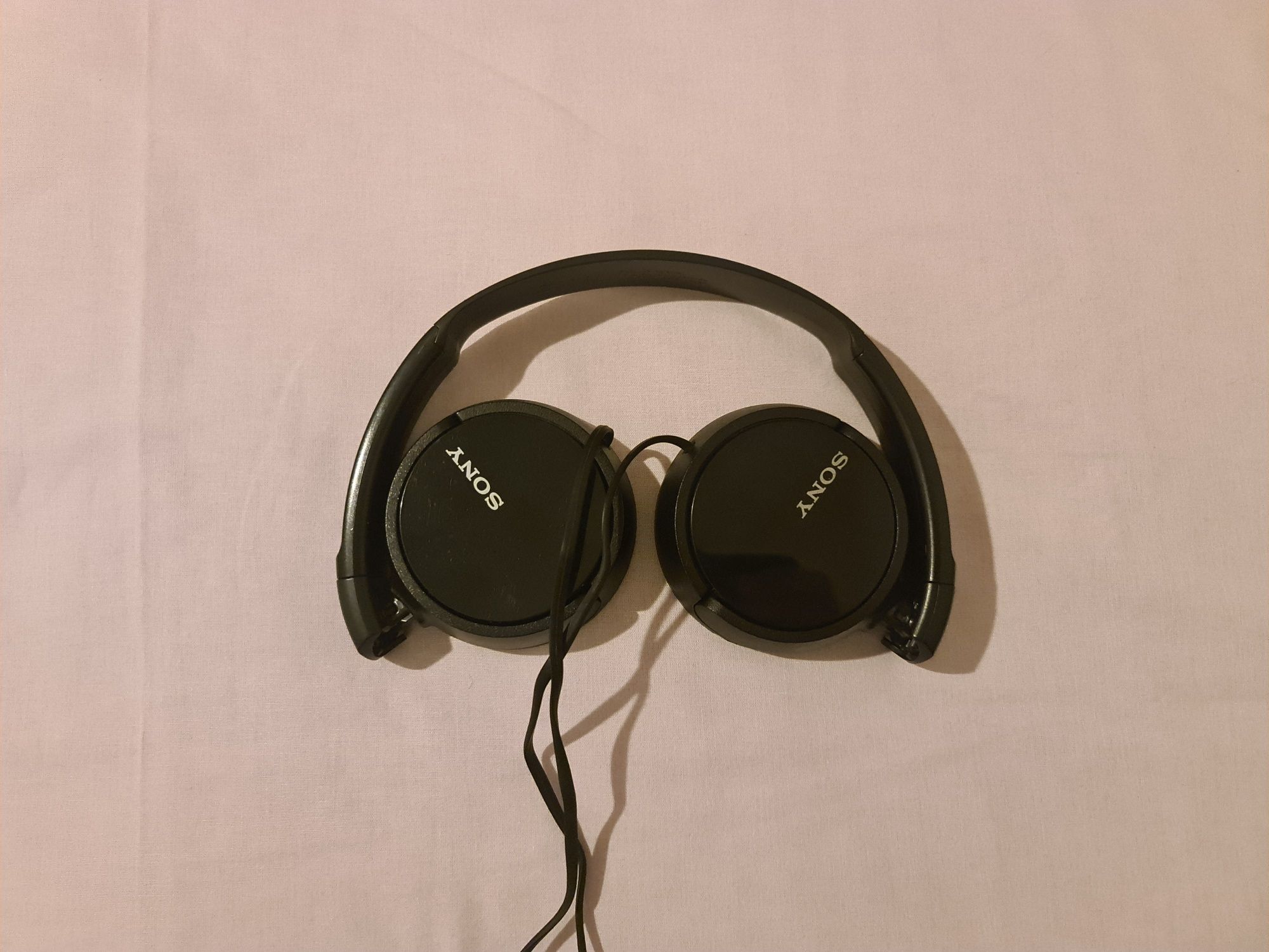 Sony слушалки два броя