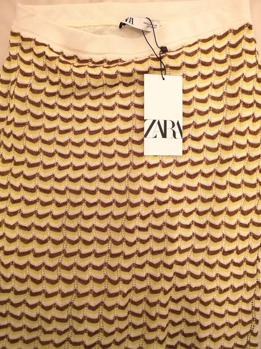 Fusta midi tricot Zara