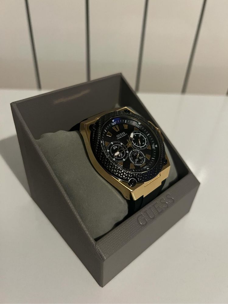 Мъжки часовник Guess Legacy