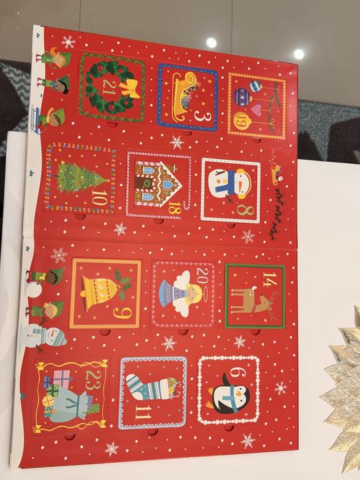 Коледни календари