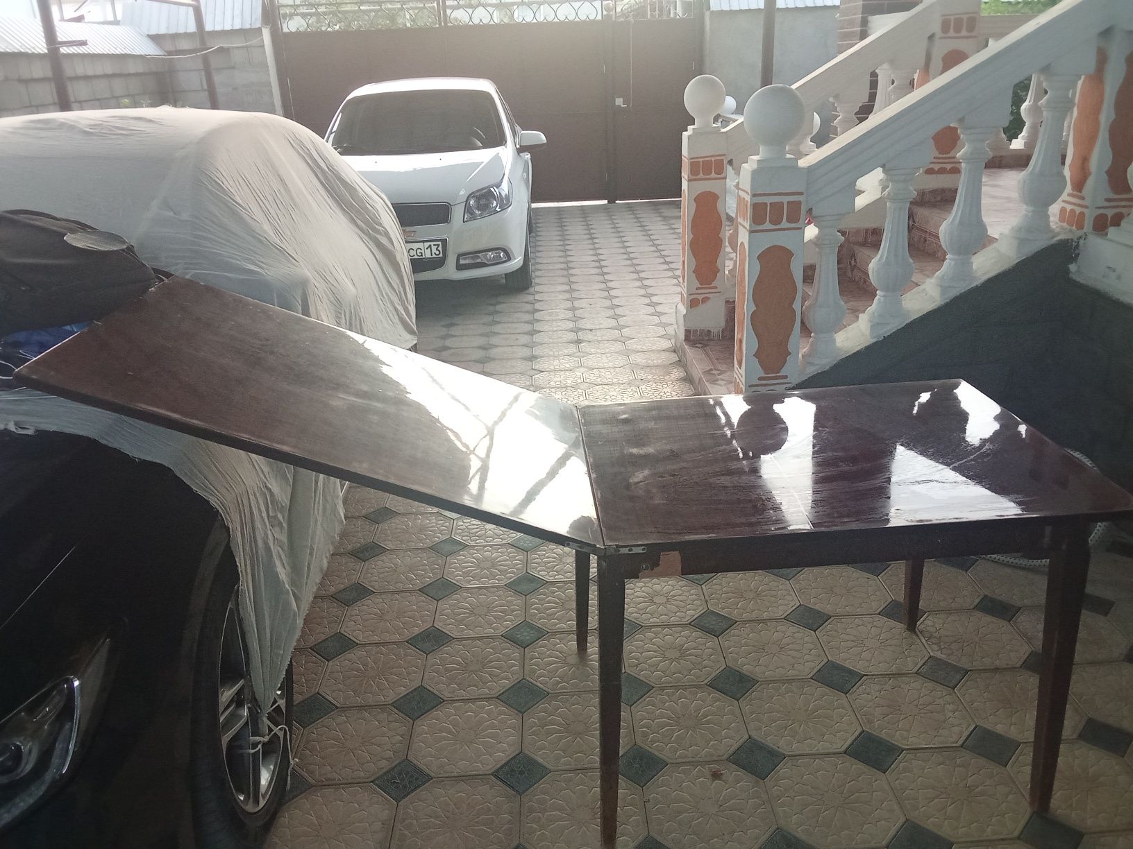 Стол раскидной. 2 штуки. 7000 за каждую