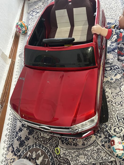 Продам машинку в отличном состоянии