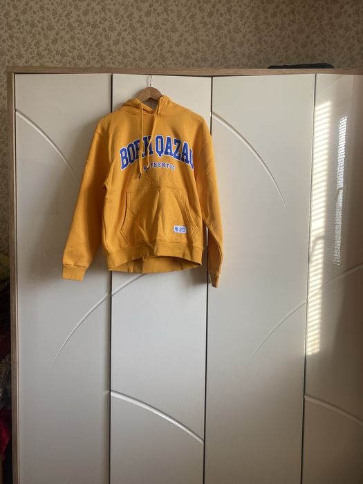 Толстовка Казахстанского бренда