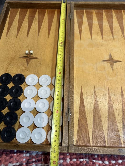 Дървена табла за игра