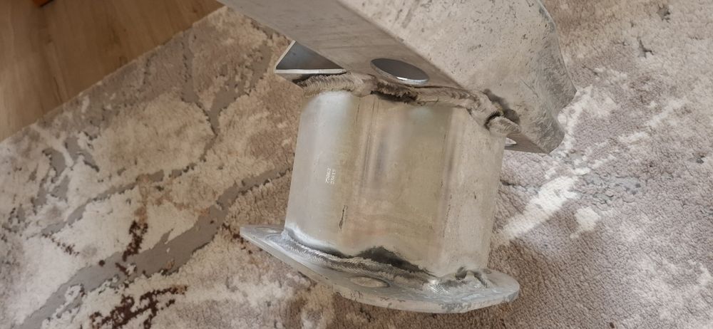 Греда на задня броня на Audi Q7 4m0807309
