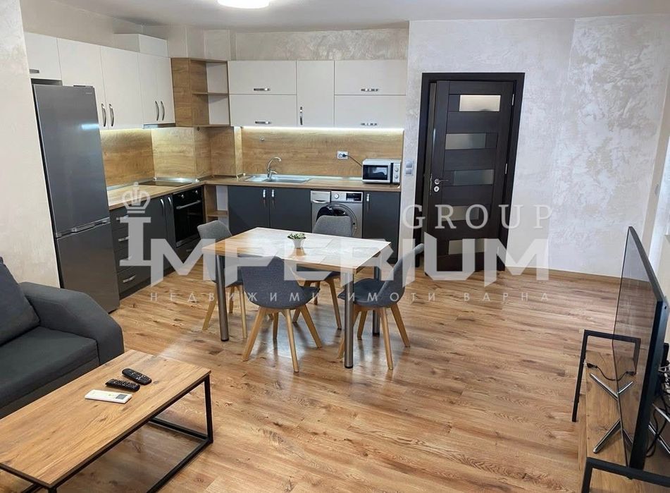 Тристаен апартамент с ПАРКОМЯСТО под наем кв. Левски, гр. Варна