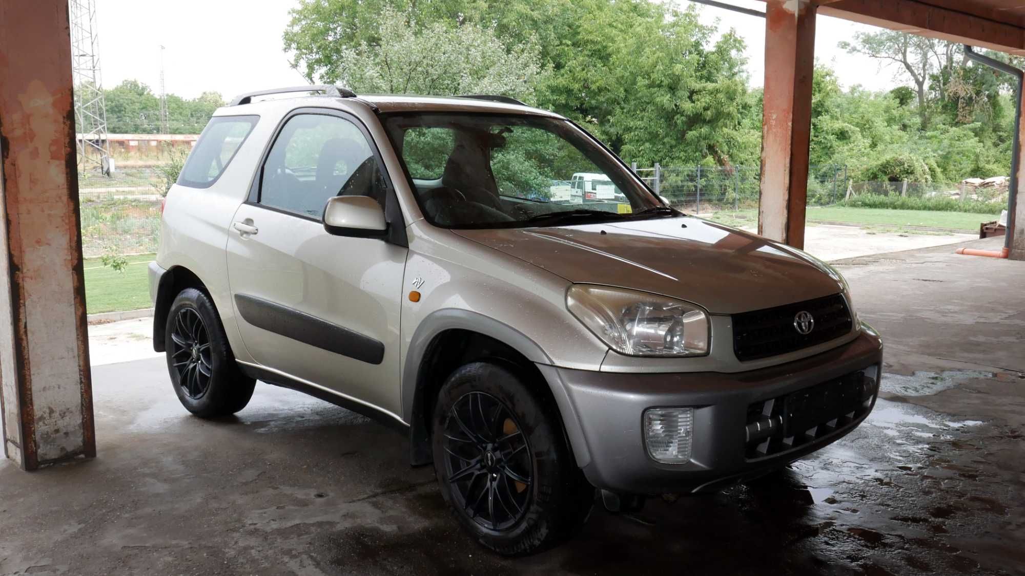 Toyota RAV4 II 2000-2006  НА ЧАСТИ