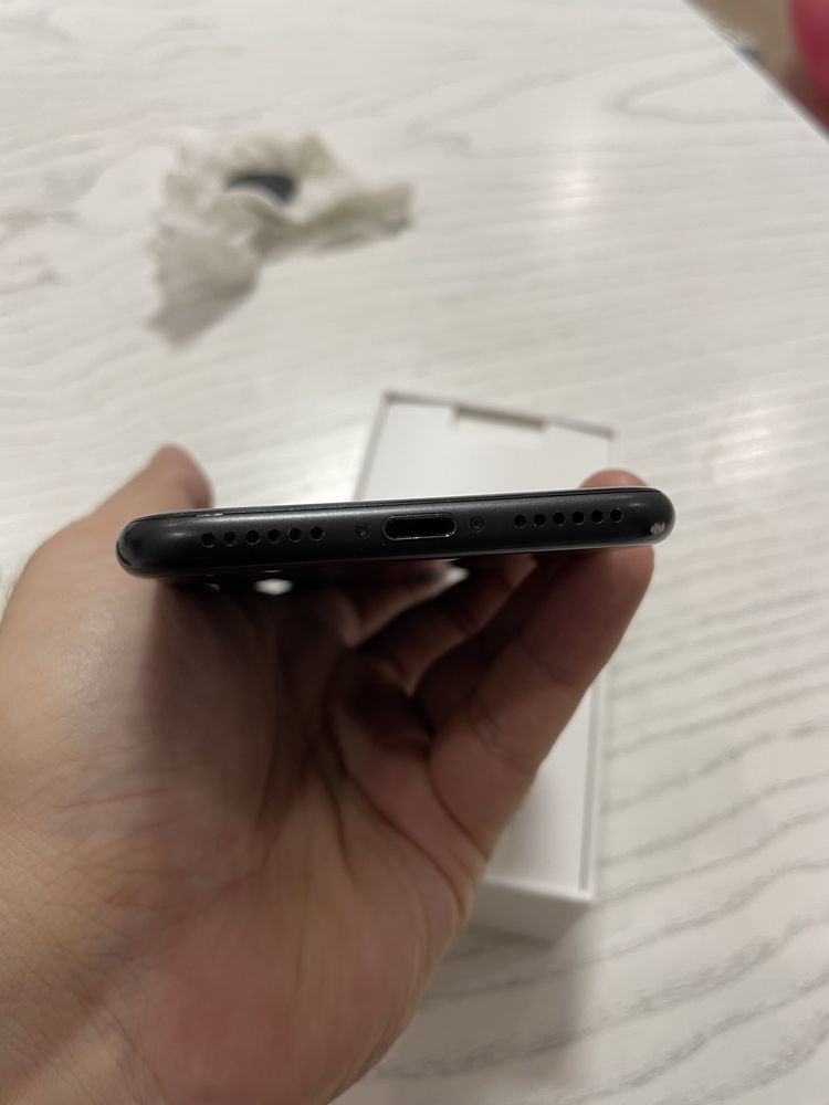 Iphone 7, 32гб, черный,