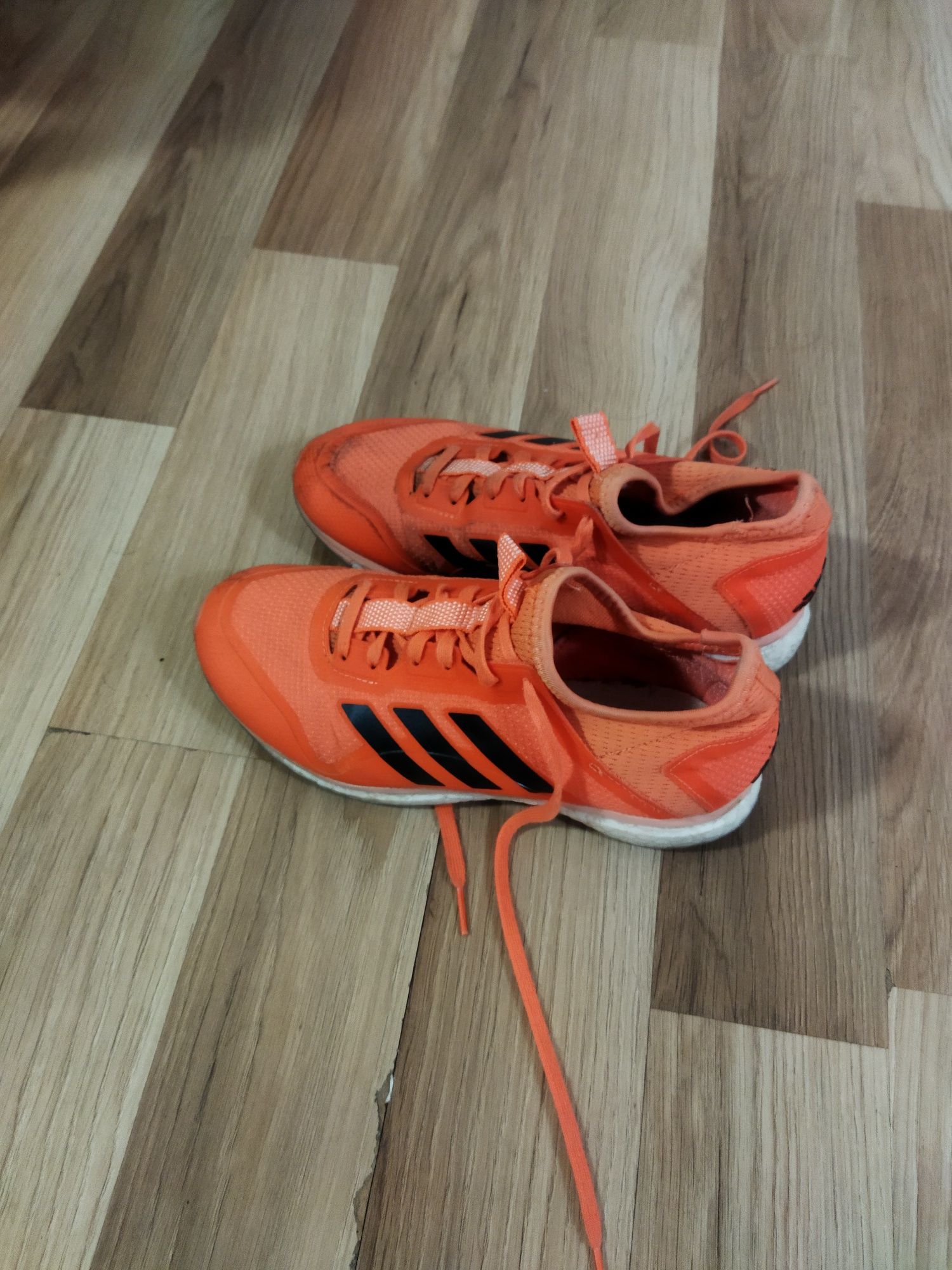 Бутонки за футбол adidas