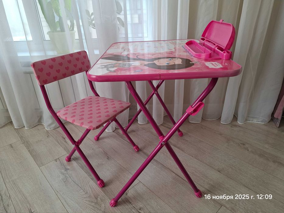Комлект детский стол и стул