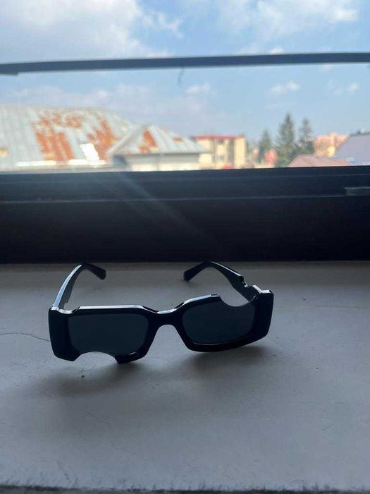 Ochelari Off-White Cady