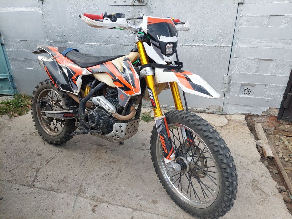 Продам Racer Enduro 300