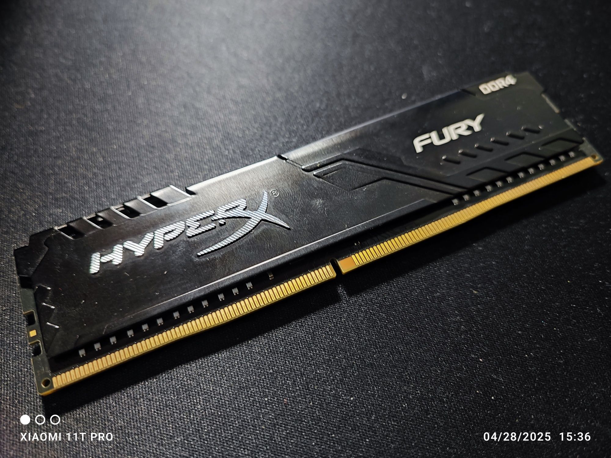 Memorie RAM 8 GB DDR4